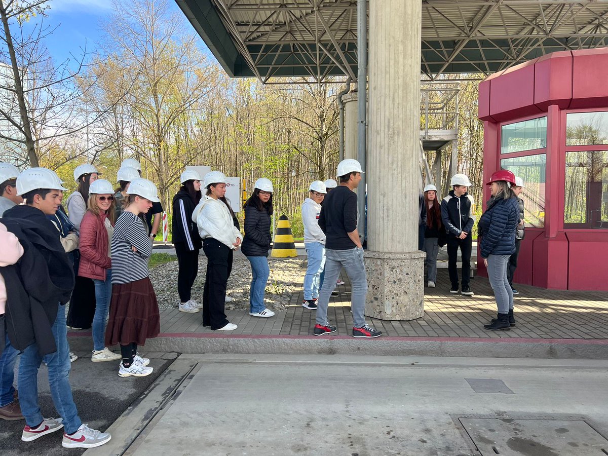 uaeh_cel's tweet photo. Primer y segundo dรญa de actividades escolares de nuestros alumnos de Escuela Preparatoria Nรบmero Uno UAEH y Escuela Preparatoria Nรบmero Cuatro en la Walter- Mohr- Schule staatl. Realschule ๐๐ง ๐๐ซ๐๐ฎ๐ง๐ซ๐๐ฎ๐ญ, ๐๐ฅ๐๐ฆ๐๐ง๐ข๐.๐ท
#OrgulloGarza
#UAEH
#intercambio https://t.co/djYBujOB9V