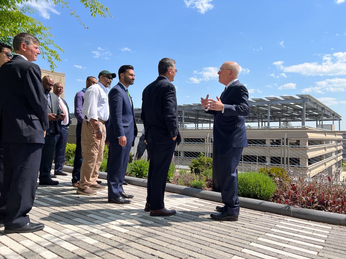 SecBecerra's tweet photo. Celebrated Earth Day at the Children’s National Research and Innovation Campus in DC!

@POTUS’ Inflation Reduction Act includes $2.8B in environmental and climate justice block grants for community-based nonprofits that make sure environmental justice efforts are felt at home. https://t.co/BEjl7j8qLK