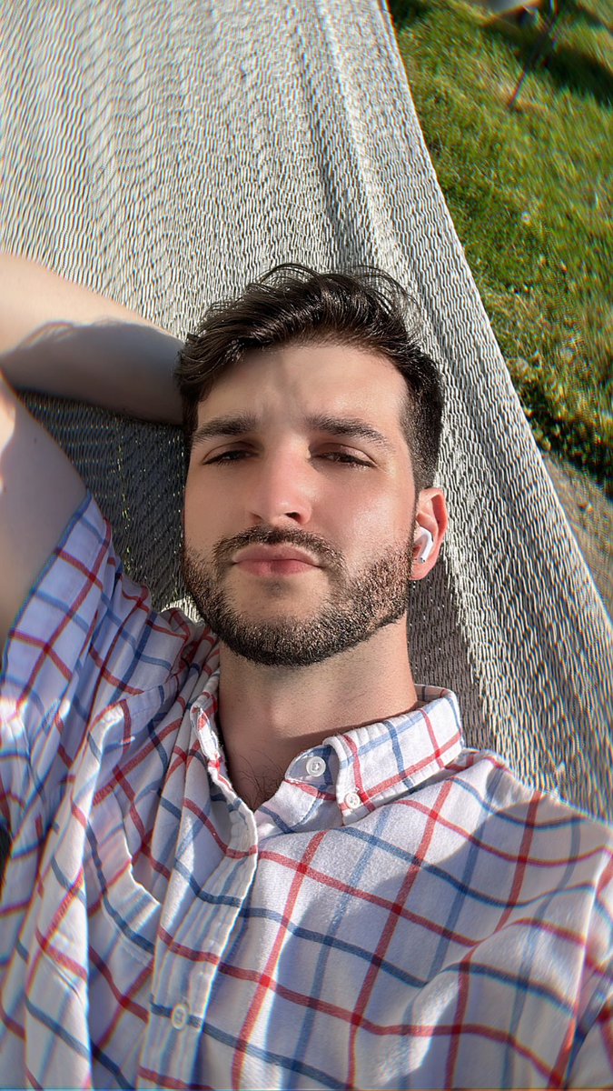 permabttm's tweet photo. just for a second, it all felt simple, i’m already missing it 🌤️ https://t.co/zZBSolPMiG