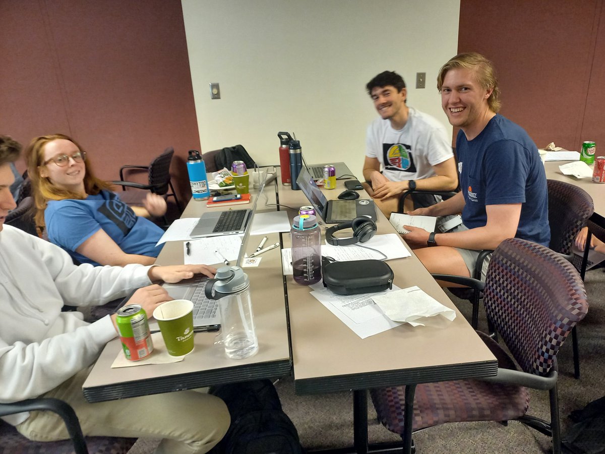 uva_sbds_tg's tweet photo. Hackathon vibes at UVA! @UVABME @uva_bims https://t.co/bOkxXcqy8S