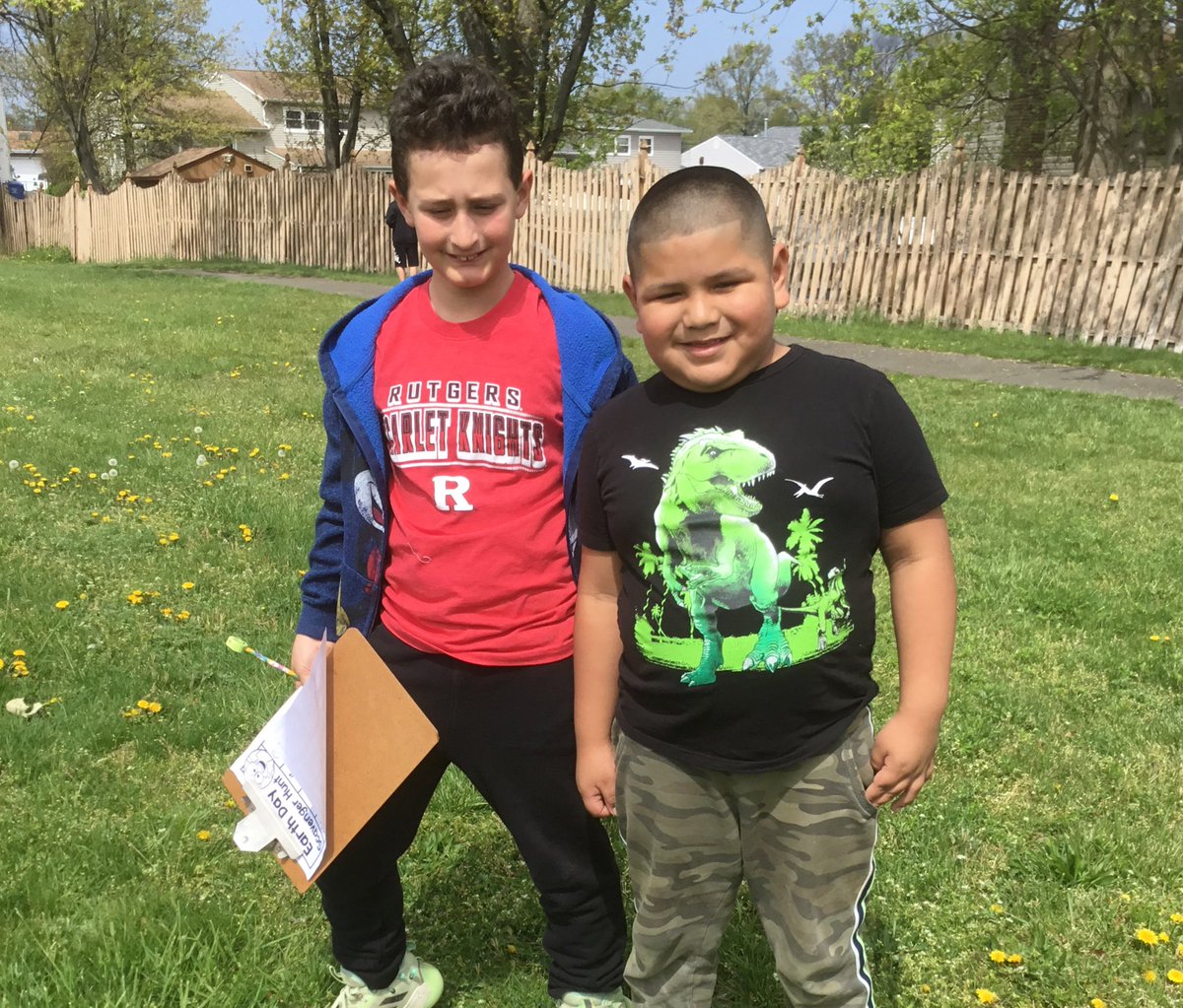 FeehanORH21's tweet photo. Celebrating Inclusiveness and Earth Day with our Buddy Class…First, a read aloud of “You Are Enough,” and then a Nature Scavenger Hunt!🌎 @ORHEagles21 @MrsMWright21 #WeHelpChildren #makingitfun https://t.co/Us92H1xt0i