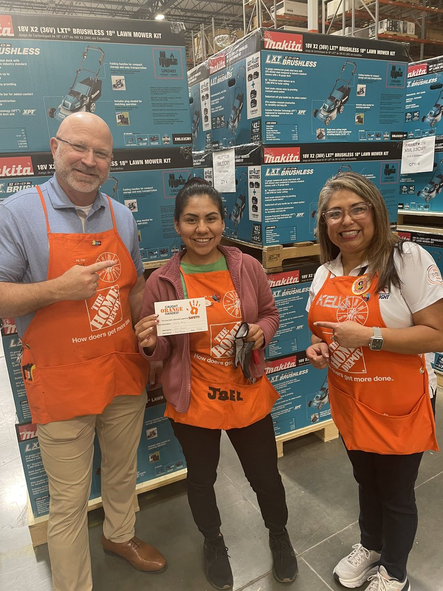 Kelli Watson (@kelli_watson1) on Twitter photo DFC 5823 Love engaging with associates working safe and doing the right thing. Great work Team! No better place to be DFC 5823! <a href="/MarkBry682/">Mark Bryant</a> <a href="/TekishaSmith/">Tekisha Smith</a> <a href="/Bhutch07/">Brandon Hutchison</a> <a href="/gossett_rosa/">Rosa Gossett</a> <a href="/mowaisman/">Mo Waisman Stibbard</a> <a href="/LabeccaR/">LaBecca Reid</a> DFC 5823 Love engaging with associates working safe and doing the right thing. Great work Team! No better place to be DFC 5823! <a href="/MarkBry682/">Mark Bryant</a> <a href="/TekishaSmith/">Tekisha Smith</a> <a href="/Bhutch07/">Brandon Hutchison</a> <a href="/gossett_rosa/">Rosa Gossett</a> <a href="/mowaisman/">Mo Waisman Stibbard</a> <a href="/LabeccaR/">LaBecca Reid</a>