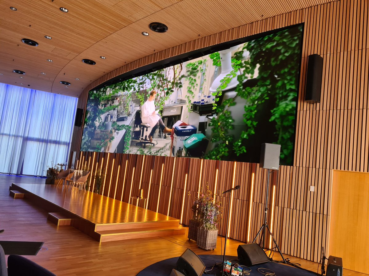 She does everything with such grace and kindness, she makes me want to strive to become the very best person, scientist I can be.

Congratulations Anne - you deserve every bit (&amp;more)❣️