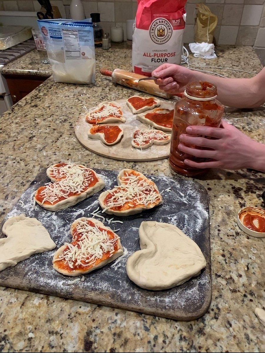 mi sueño de cornu😔