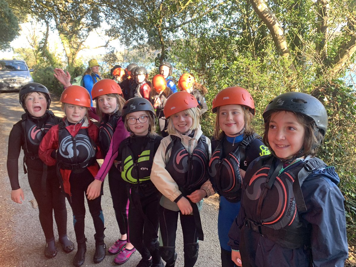 ConstantineSch2's tweet photo. Fantastic fun and lots of adventures on the Helford River for our sailing club that started this week @HelfordRiverChildrensSailingTrust @HelfordRSC @Kernow_Learning https://t.co/AkkWN3a6Cv