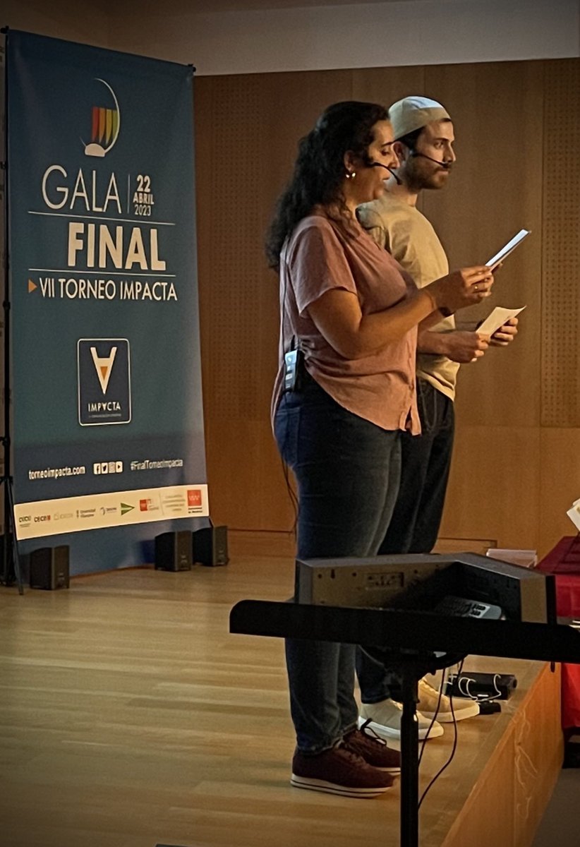 TorneoIMPACTA's tweet photo. 😱Ya no queda nada para la Gala Final del VII TORNEO IMPACTA. 

Ya montados los decorados, recibidos los premios hechas las pruebas de luz, sonido… sólo faltáis los finalistas que lleváis todo el curso trabajando duro para llegar hasta aquí. 

En 12.00 horas ¡EMPEZAMOS! https://t.co/4jgk0r6oeo