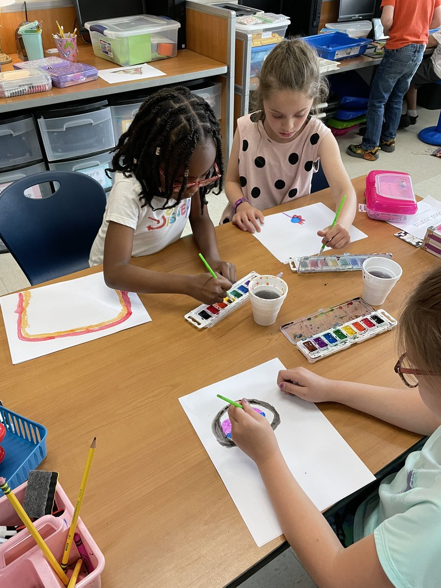 Mrs_Ray_1st's tweet photo. A is for Art day! 🎨 Let our ABC countdown begin! https://t.co/Po7JPnfrcU