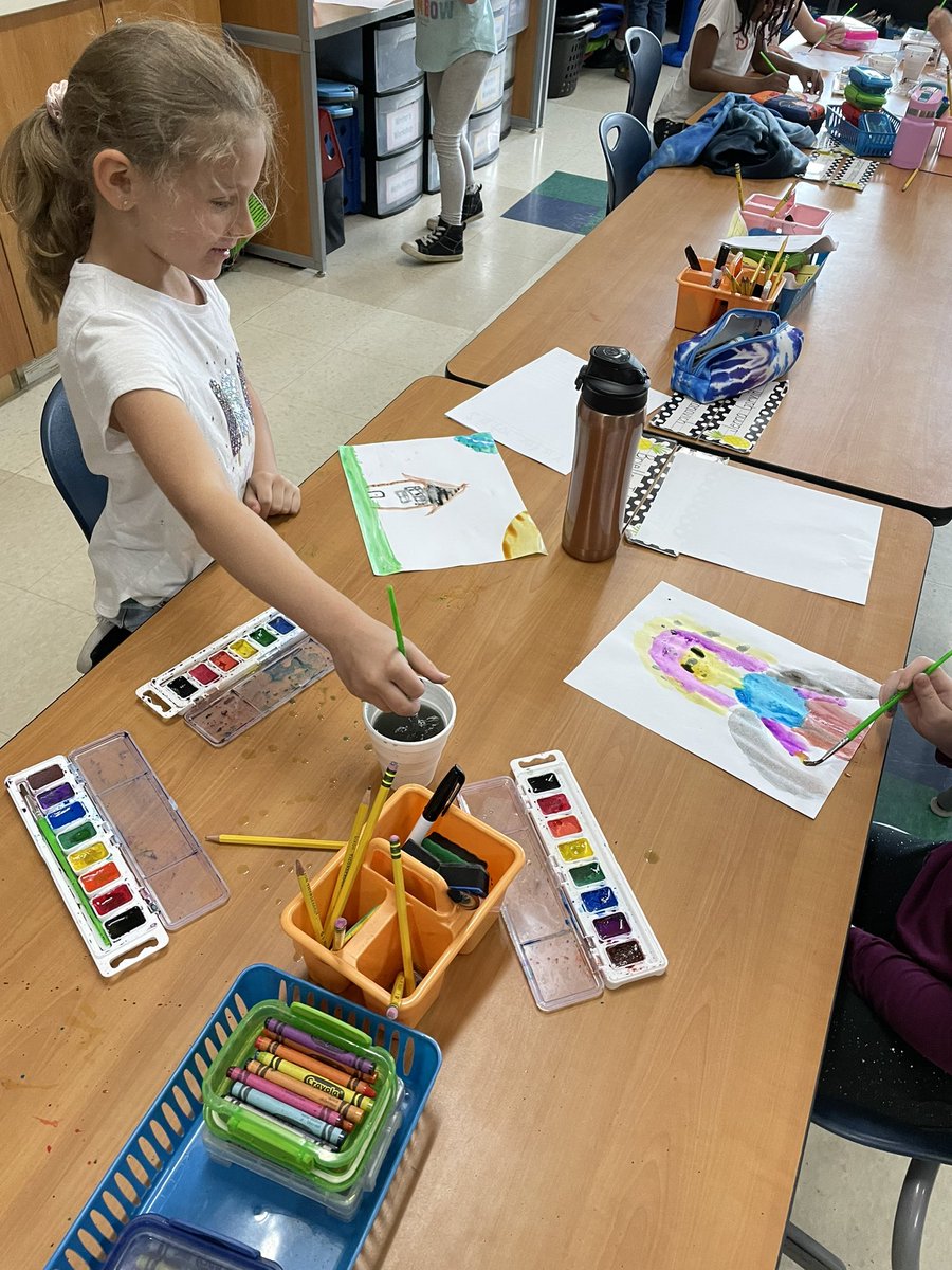 Mrs_Ray_1st's tweet photo. A is for Art day! 🎨 Let our ABC countdown begin! https://t.co/Po7JPnfrcU