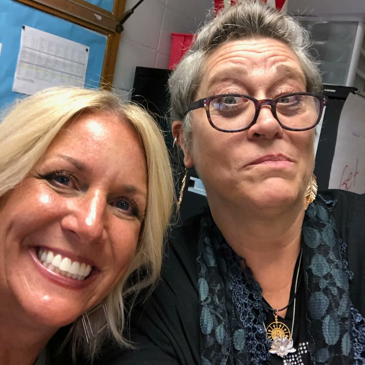 LoganMurphyIV's tweet photo. The healing power of handmade cards, notes & art from my students. Thank you Melody & Pam for making this happen. 🟢🟡🐆❤️ #Byck #Love #IYABYAS https://t.co/hCfAZjpZIv