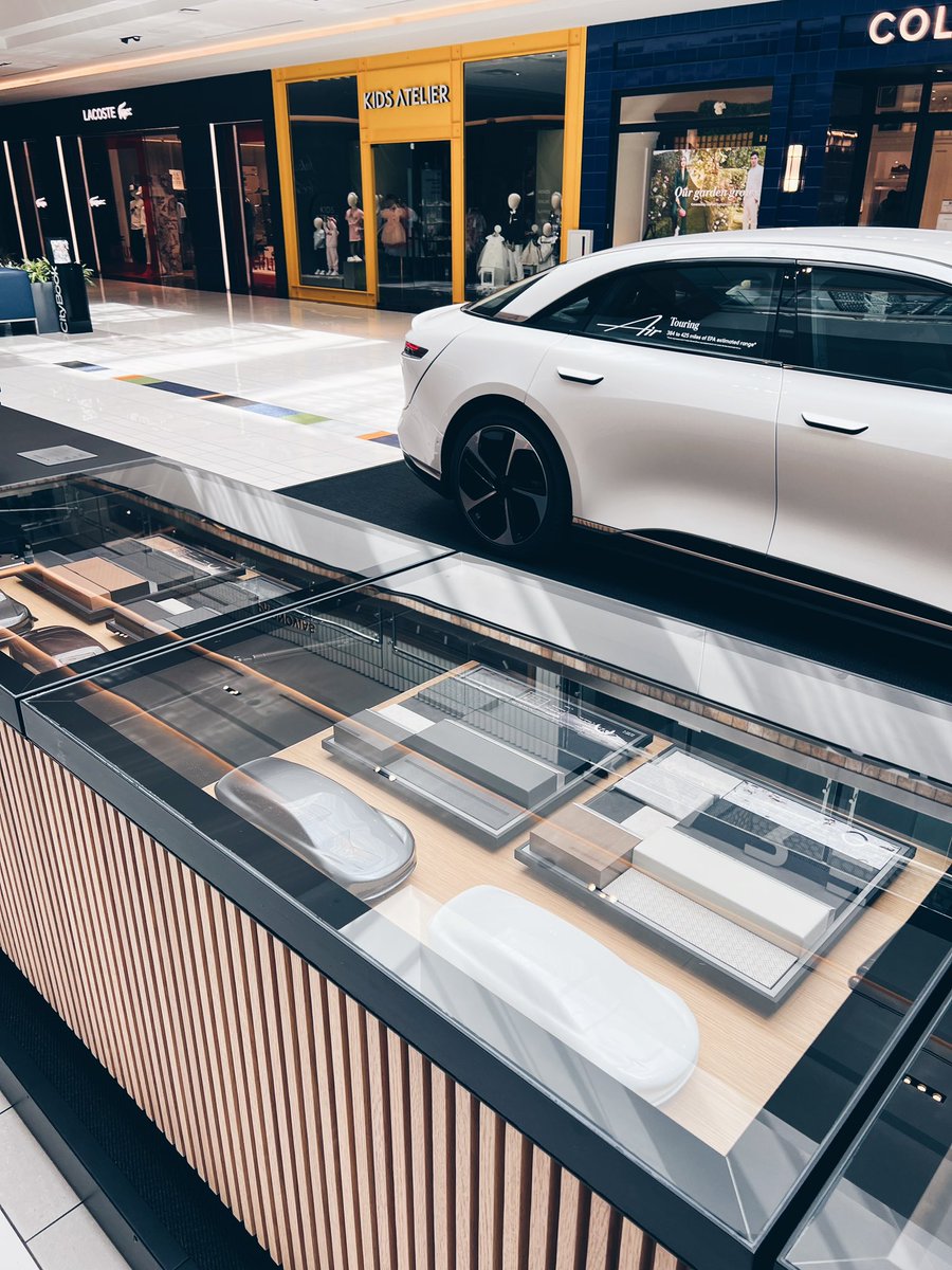 cxschultz's tweet image. Check out the Lucid Studio Pop Up now live at The Galleria in #Houston, TX. You can see and touch the interior material and external colors in this one of a kind display!  Groundbreaking in all ways!! #lucidmotors #lucidowners #lucid #touring #electric #cars