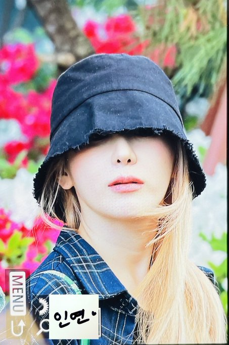 [PREVIEW] 210423 Chaeyeon no Music Bank

cr.: Relation_yeon

#이채연 #LeeChaeyeon <a href="/official_LCY/">이채연(LEE CHAE YEON) Official</a>