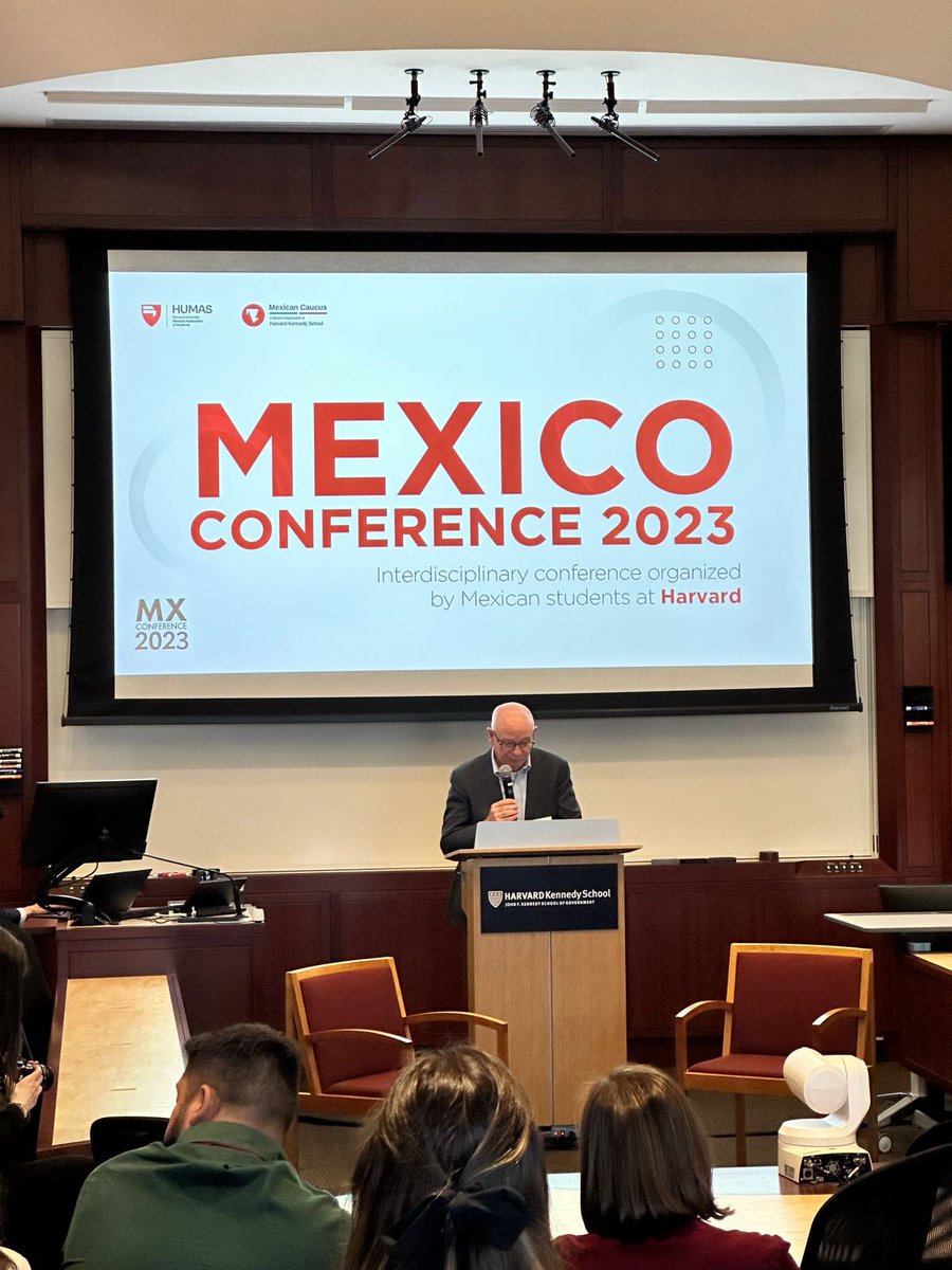 afierrog's tweet photo. Fue un honor dar las palabras de bienvenida en la reconocida #MXConference2023 de estudiantes de @HarvardHUMAS. Este foro anual de reflexión y análisis de los retos de México, permite la discusión de propuestas de políticas públicas en beneficio de nuestro país. Mucho éxito! https://t.co/UQwSpawkuV