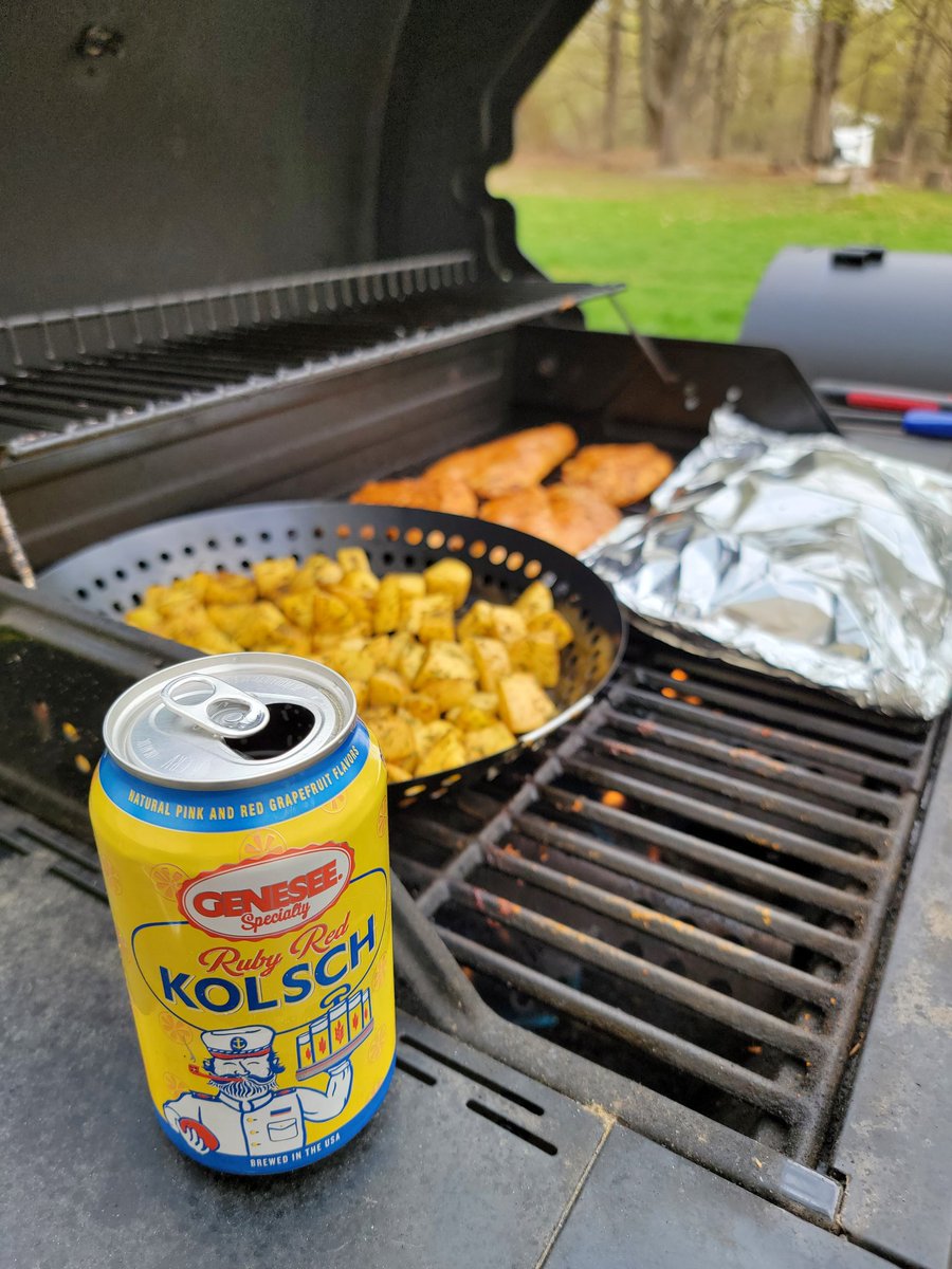 StevenJoerger's tweet photo. @GeneseeBrewery Best part about grilling is enjoying a #rubyredkolsch https://t.co/mBrAkUqDGI