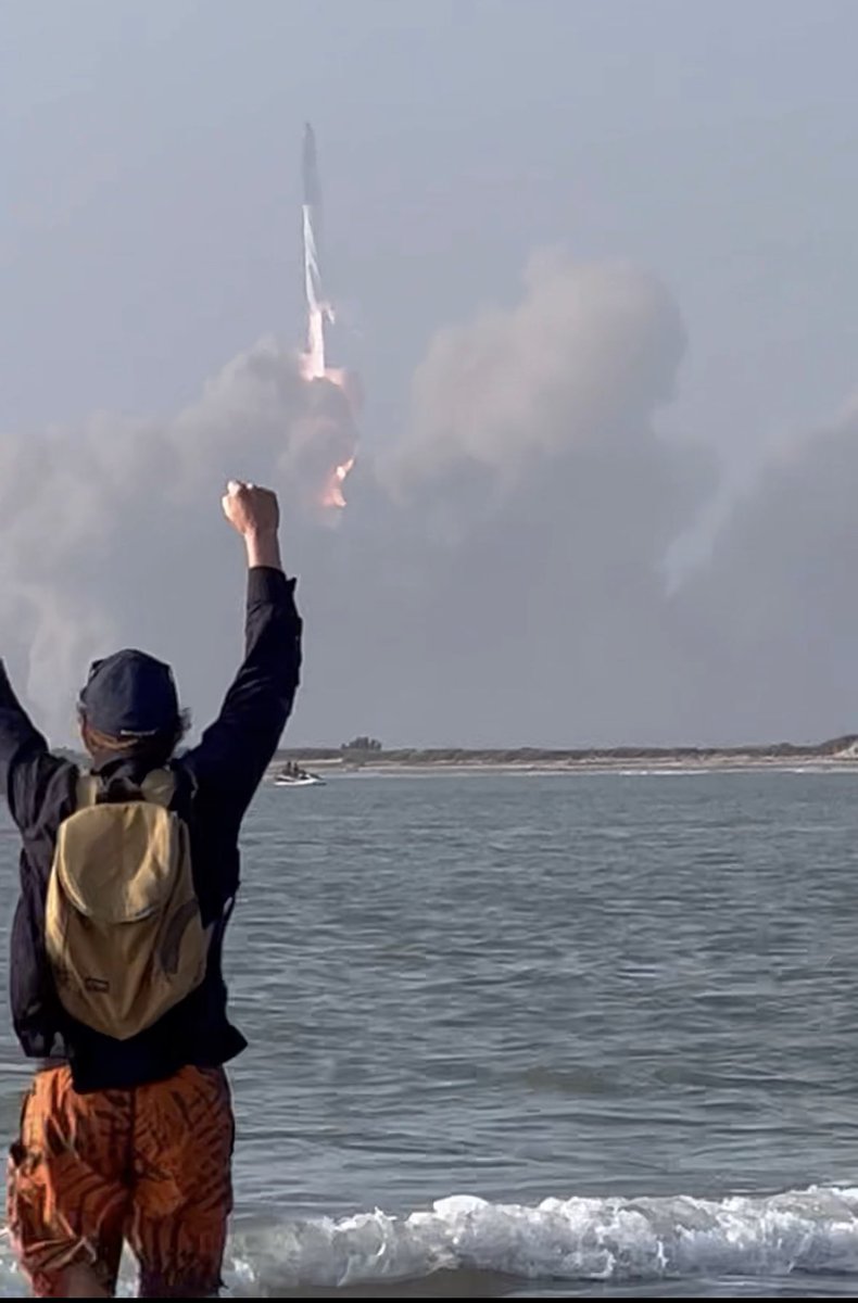 The excitement of the Starship in one shot