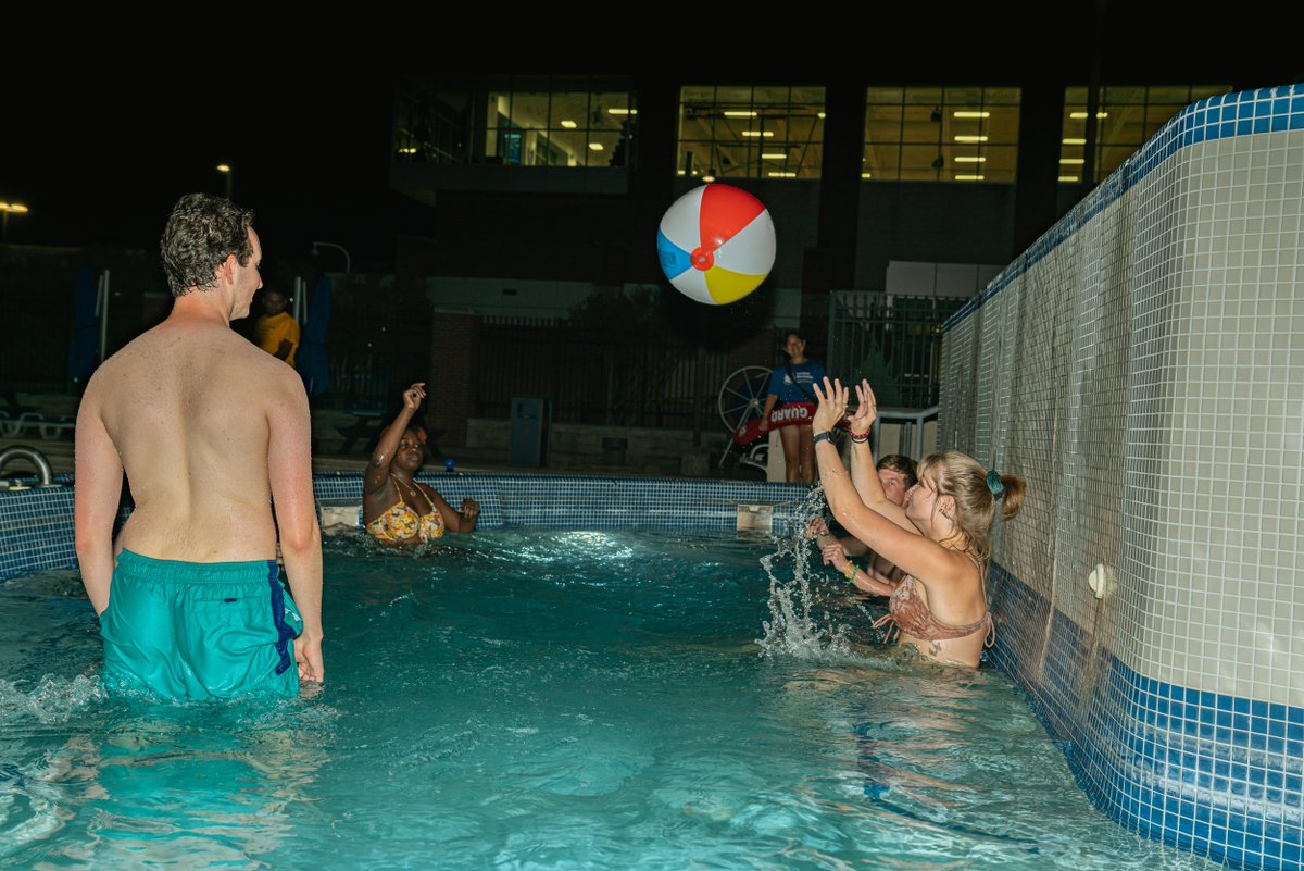 etamucampusrec's tweet photo. Looking back on how we were soaking up the neon vibes at our unforgettable Glow Pool Party. 🌟💦🎉

#throwback #tamuccampusrec #tamuc #glowpoolparty  https://t.co/G9nYnjvMjp https://t.co/kbezHZjUsm
