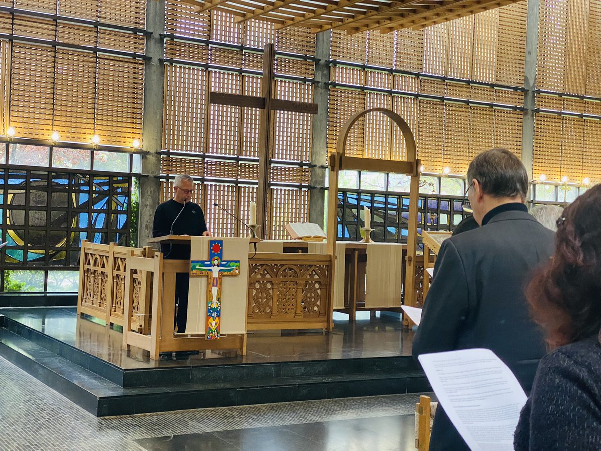 Oikoumene's tweet photo. #OrthodoxStaff #WCC #EasterPrayer
๐ 20 April ๐Geneva
โO death, where is your sting? O Hades, where is your victory?โฆFor Christ, being risen from the dead, has become the Leader and Reviver of those who had fallen asleepโฆโ
โจChrist is Risen Indeed!Hallelujah!โจ https://t.co/ZnZDP8SWxK