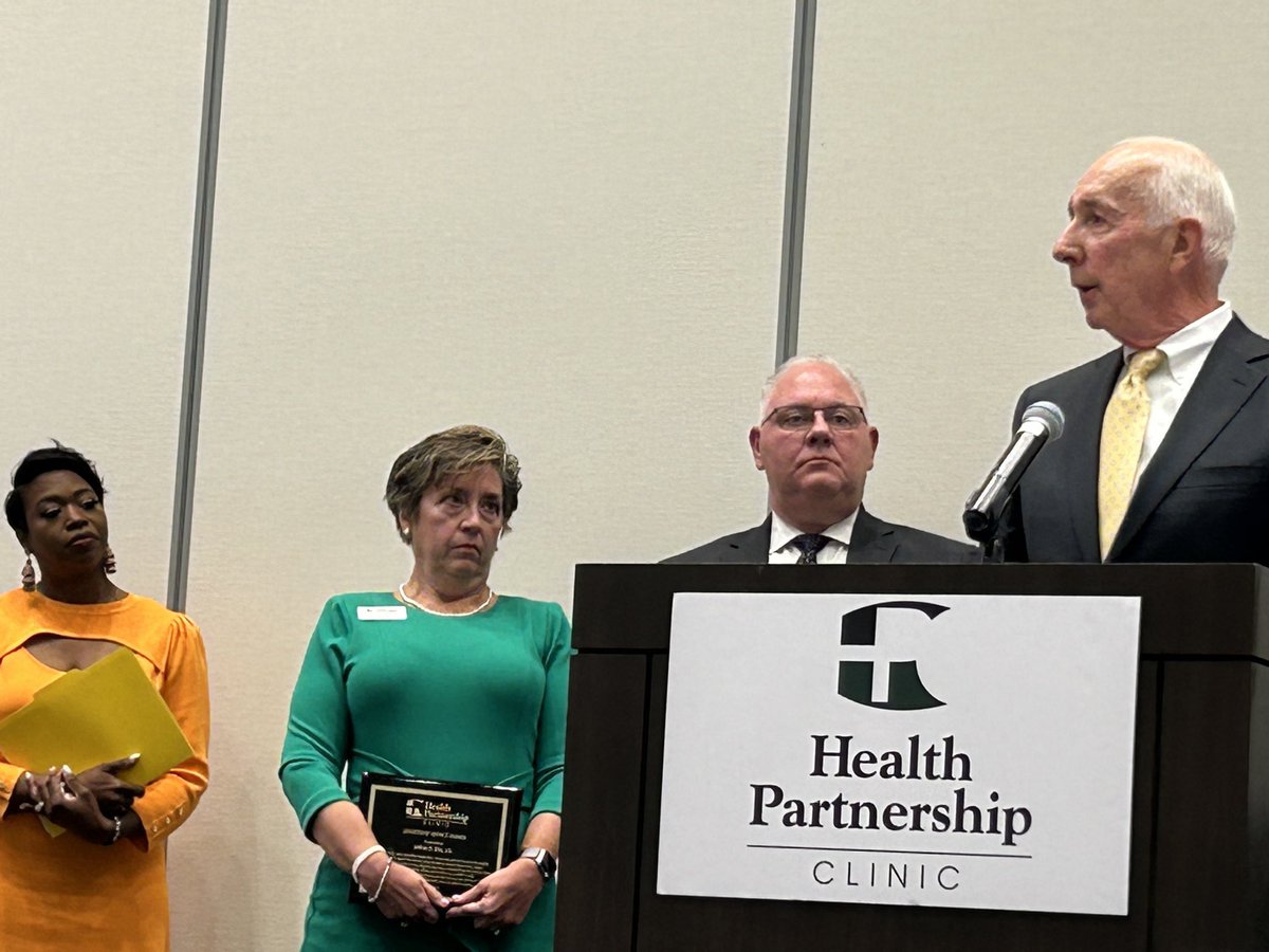 JulieKBrewer's tweet photo. Congratulations to ⁦@ucsjoco⁩ Council of Advisors’ member Jeff Ellis. Jeff was honored this week with the Leadership Impact Award at Health Partnership Clinic’s annual luncheon. https://t.co/i9pQ26lHfB
