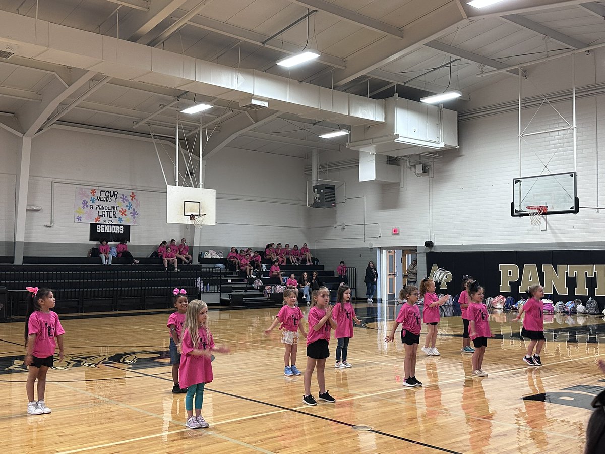 Mini cheer clinic show off!! The girls did amazing!