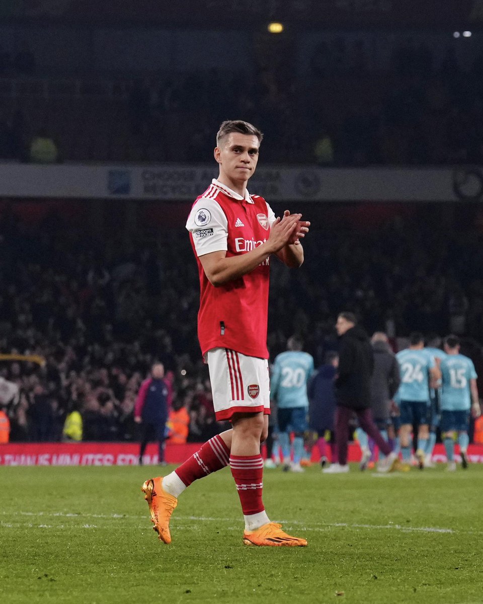 LTrossard's tweet photo. We came close. Frustrating night but we keep fighting. 🔴⚪️ https://t.co/hsgXq2arLd
