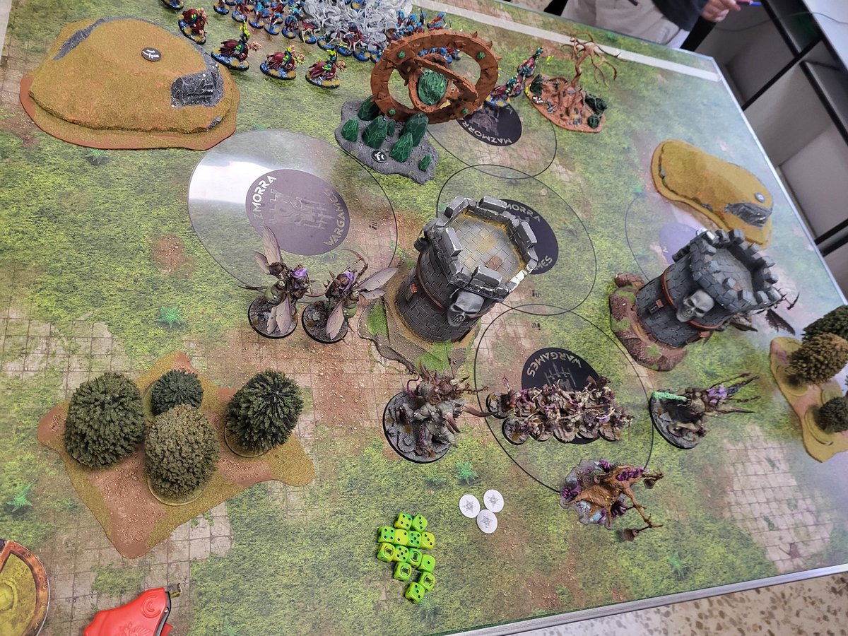 This afternoon game at the club of my Nurgle vs Nighthaunt, victory after a while without being able to play....
