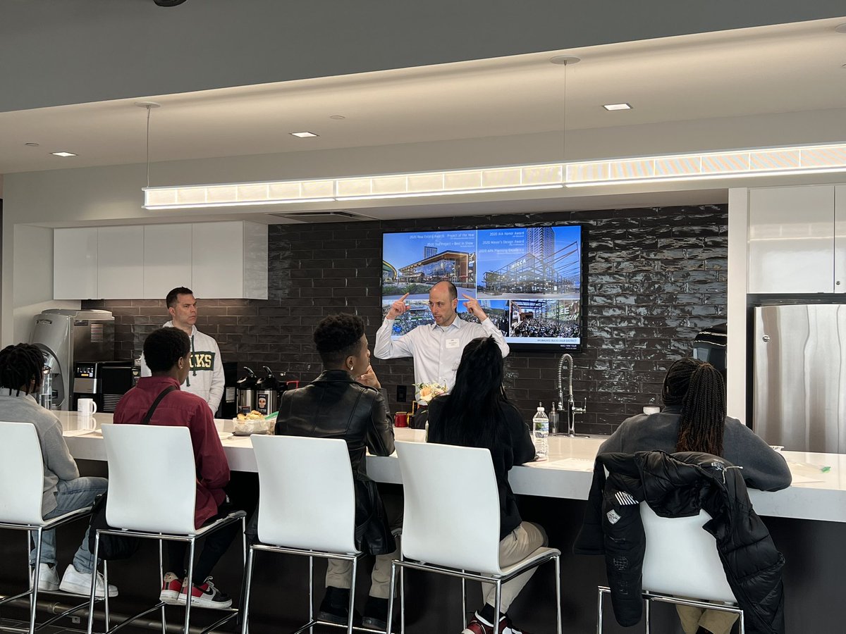 Jim Villa tweet media