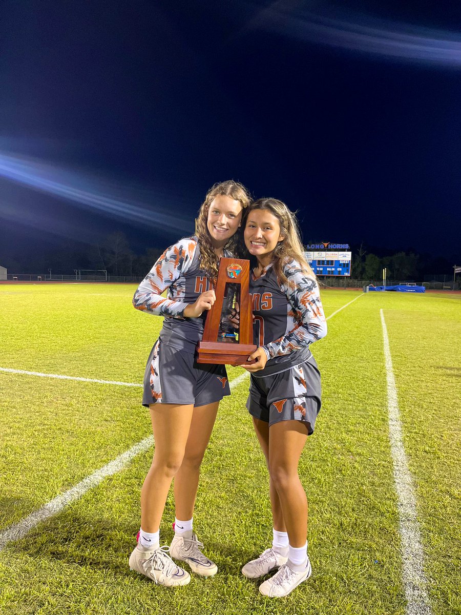 _francheskam's tweet photo. district champs! #back2back #hornsup https://t.co/S1UbalHOOq