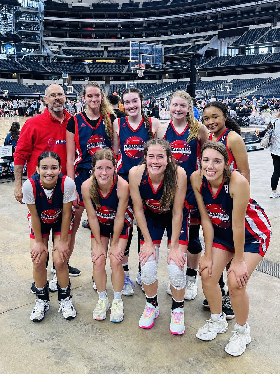 Platinumbball's tweet photo. TX Platinum 2025 Dollar has a 2-0 start at the Select 40 session I!! We are so proud of the hard work our girls are putting in!🔥🔥 https://t.co/G70YDmJeI6
