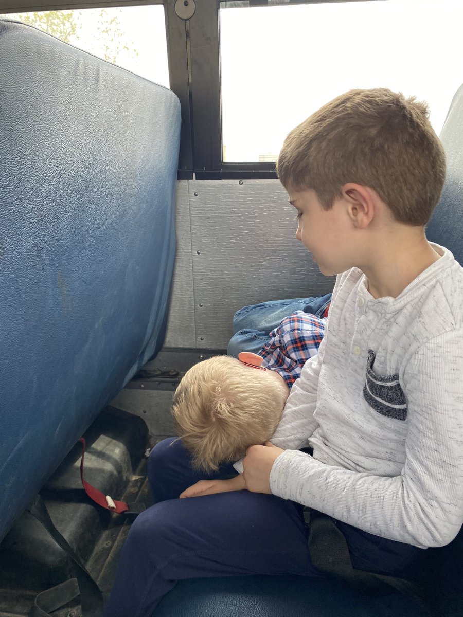 My final trip to the <a href="/artinstitutechi/">The Art Institute of Chicago</a> w <a href="/LyonSchool/">Lyon School</a> 2nd gr artists. We are grateful for every engaging moment &amp; filled w #inspiration. We saw ourselves in work from many cultures and times different from our own. Expanded our world view 4 sure! #LyonLearners #WeAreD34 
#artsed