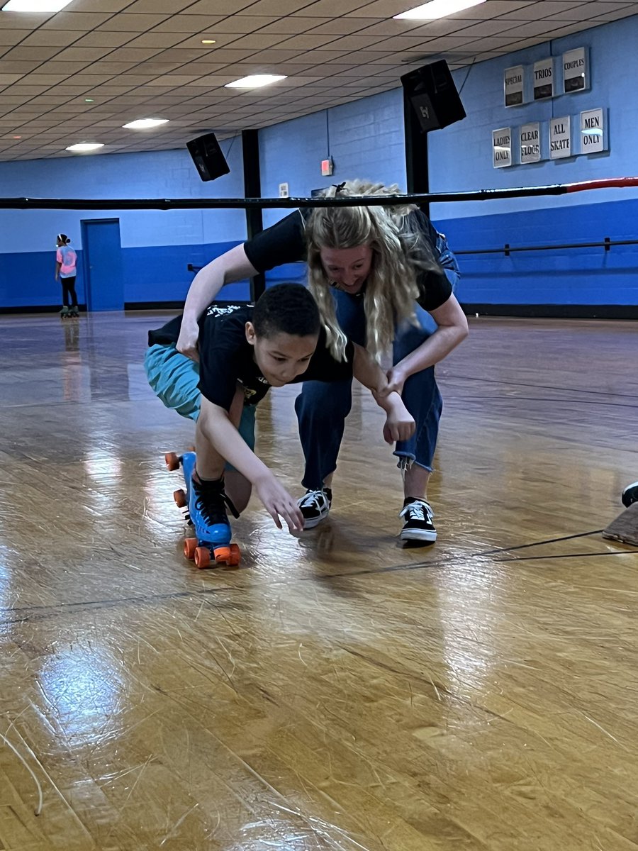 Coates4Kids's tweet photo. CBES students earned 11,000 Positive Office Referrals and celebrated by going roller skating! https://t.co/PcLCMcrqcX