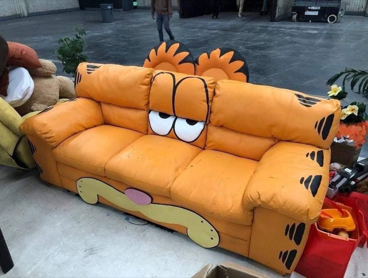 ManagerMufasi's tweet photo. #PepeCoin this #PepeCoin that.
My brother in Christ did you even invest in a garfield couch?

Didn't think so bot. https://t.co/DH0Q7oFuyc