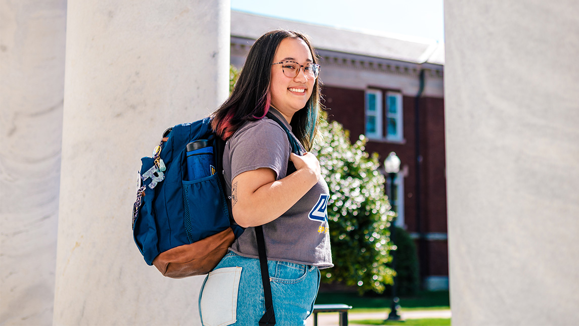 UNCG's tweet photo. UNCG’s Leadership Challenge gives students the opportunity to lead from wherever they are – offering them a chance to grow their leadership skills and give back to the community.

Learn more: https://t.co/7z5AqG5A2i
#UNCGWay @UNCG_OLCE https://t.co/WL3nb75PB1