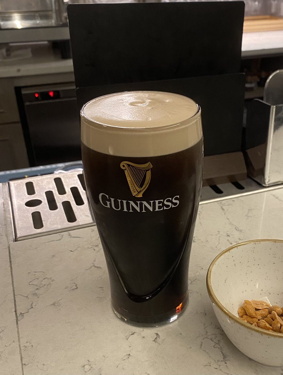 jms276's tweet photo. Sitting in a London hotel, catching up on a Philly sports week….. https://t.co/8bt27gLtnV