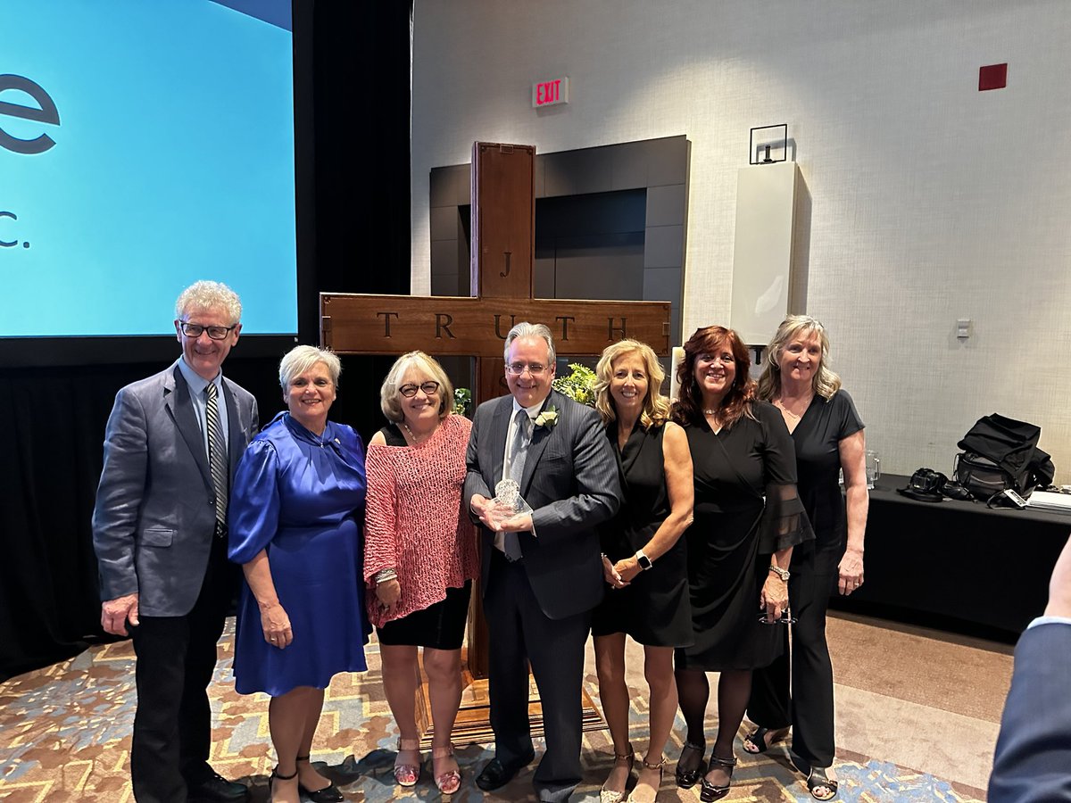 Was a special nights celebrating Tom’s <a href="/OCSOACathEdu/">OCSOA</a> award with some of his former colleagues. We were all glad you made the trip! #ocsbBeCommunity