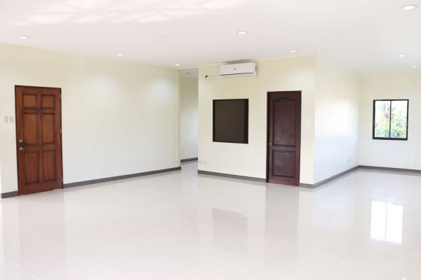 Looking For Apartments For Rent For Rent Penthouse 3rd Floor Cebu #apartmentsforrent #classifiedads #forsale primelot.net