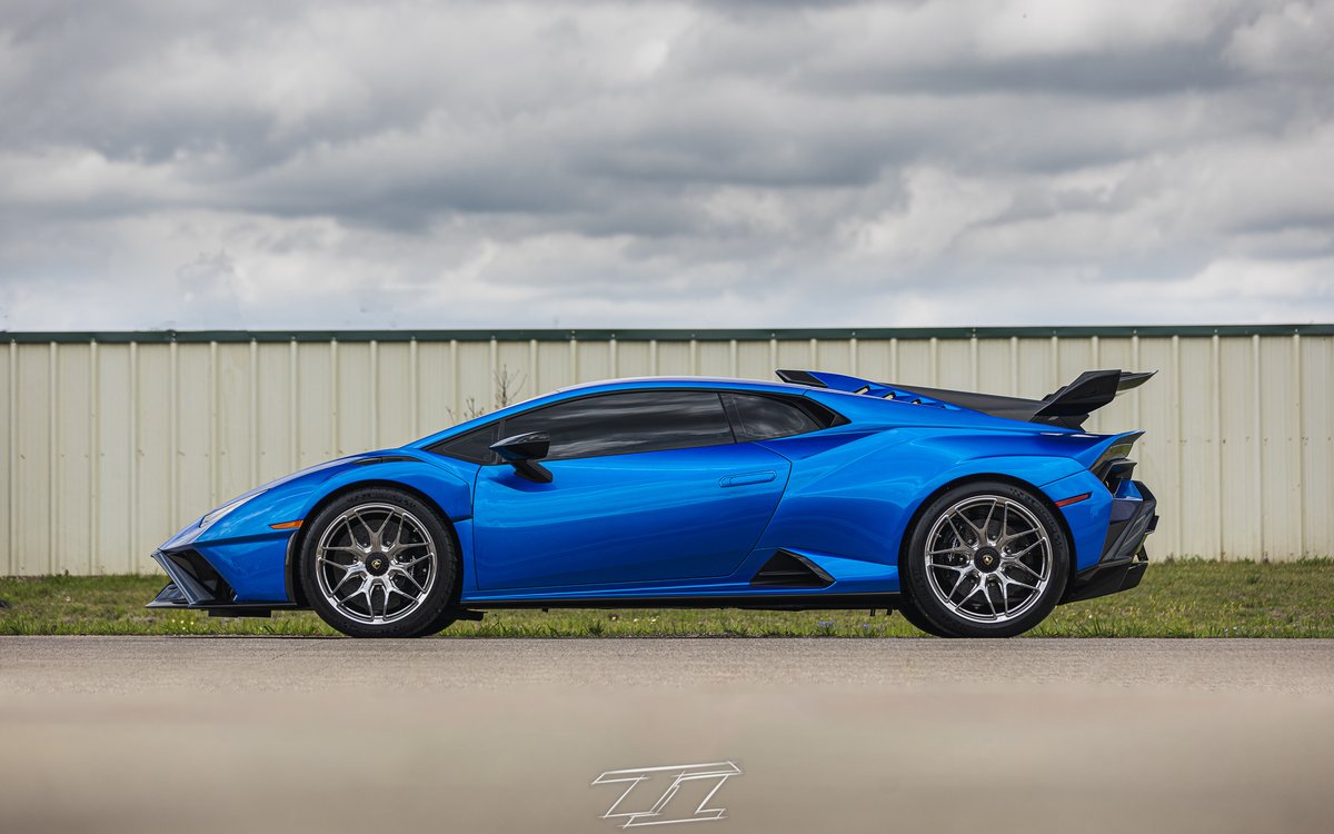 ForgelineWheels's tweet photo. “The perfect wheel spec.” The team at #t1racedevelopment found the perfect combo for Ricky’s #Lamborghini #Huracan with #forgeline #NW105! https://t.co/IW3nFOWkmW https://t.co/lSlWKovR6Z