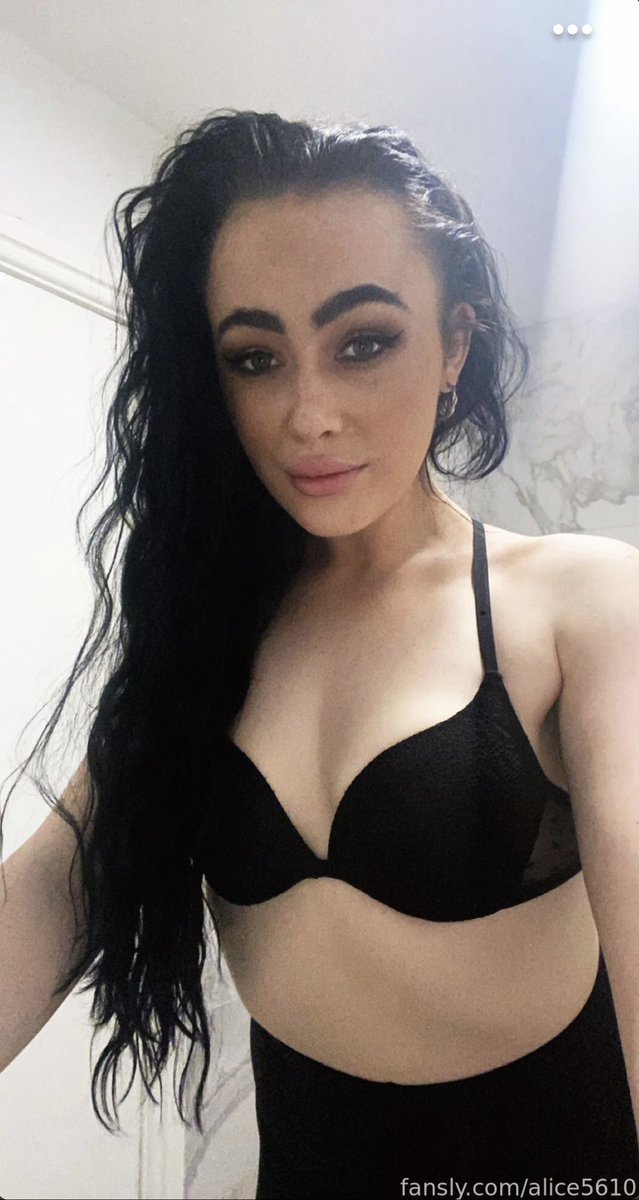 _tt1994's tweet photo. Anyone looking for a naughty little Irish lady for some fun please check her fansly out. You will not be disappointed I promise 

https://t.co/zrclRzTudJ
#irish #fansly #naughty https://t.co/b87QQlVCU0