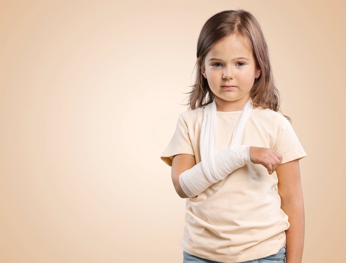 DivorceTango's tweet photo. Why are consequences different for parents versus coparents?  https://t.co/pYmhC9CaST  #divorce, #separation, #coparenting, #familylaw https://t.co/OQTu4uq8yu