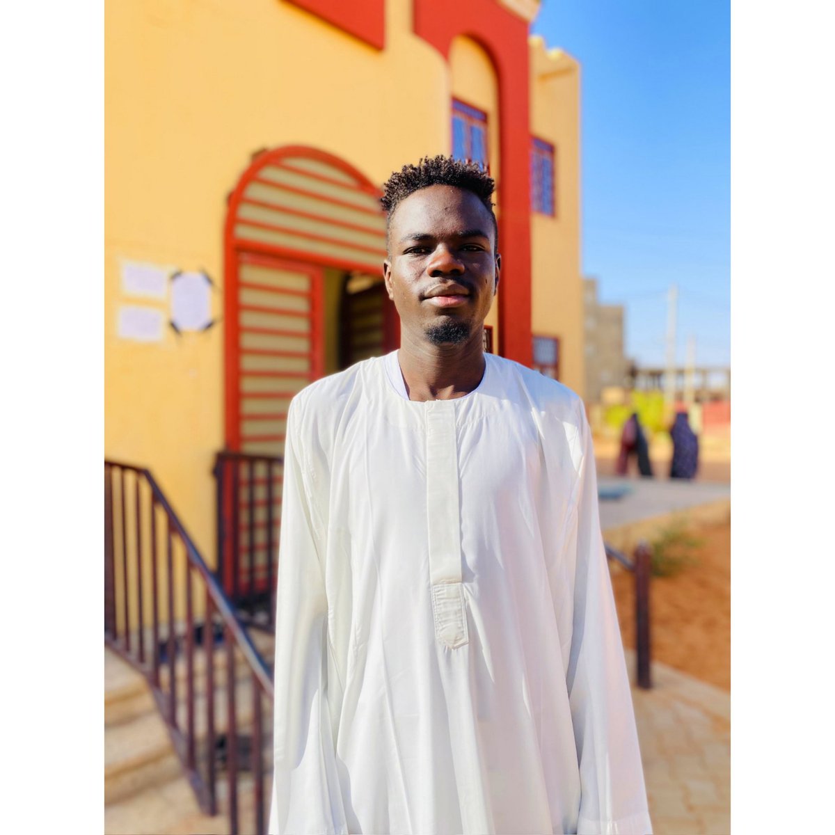 abdals3lam's tweet photo. HAPPY EiD🤍✨ https://t.co/Tbe5Rb90oj
