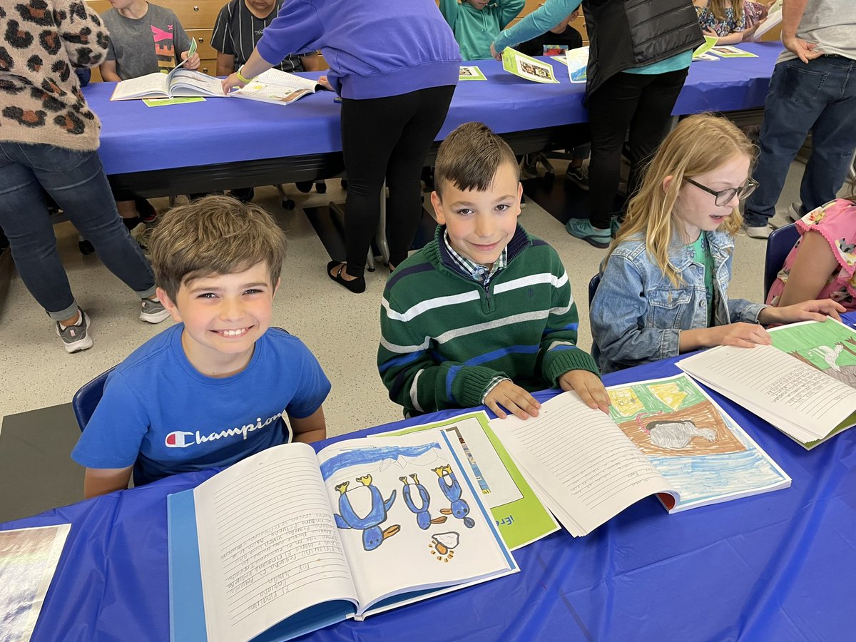 dahoffert's tweet photo. So impressed. Thank you @LeesburgBlazers for sharing your Dual Language Immersion writing projects! Incredible! #wcsmission https://t.co/IH9Sx8abUF