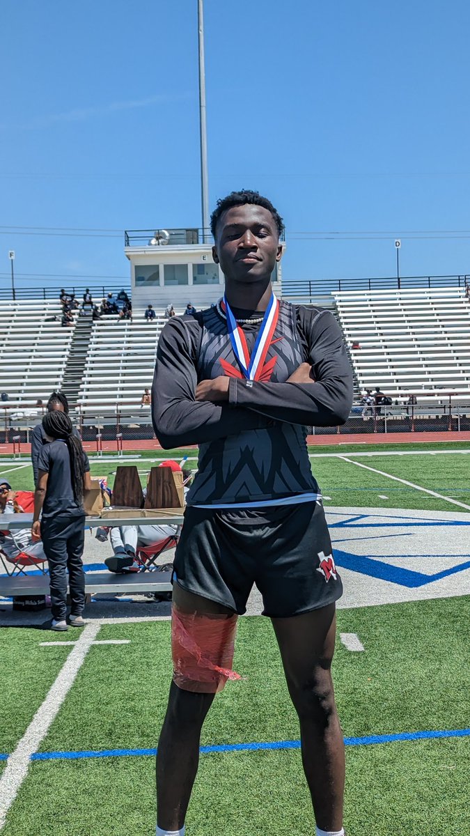 Congratulations to Nigel Akpom and Elvin Belepe for qualifying for the Region 1 6A Track Meet! <a href="/IISDAthletics/">Irving ISD Athletics</a> <a href="/IrvingISD/">Irving ISD</a> <a href="/BNitcholas/">Beck Nitcholas</a> <a href="/MacArthurCards/">MacArthur HS</a>