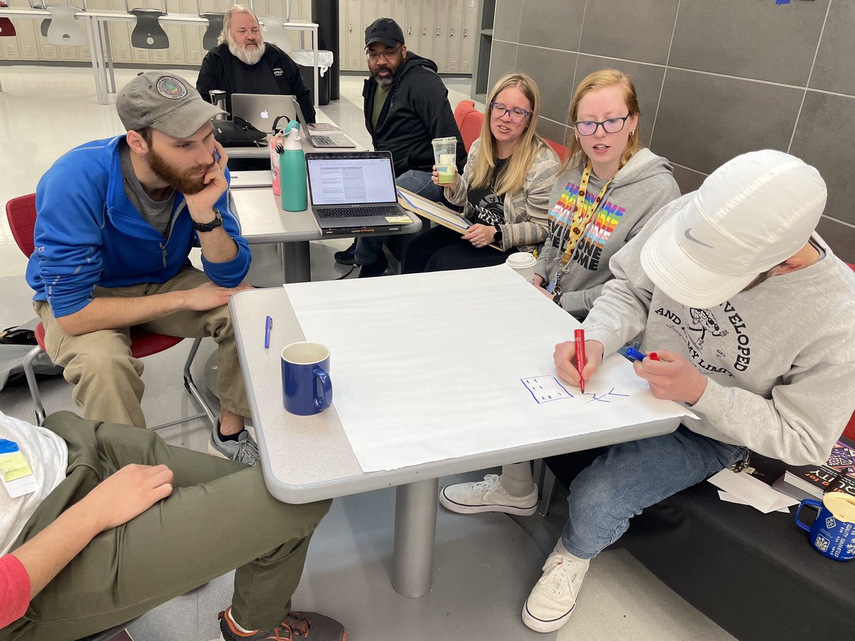 naidagn's tweet photo. I am super grateful for todays professional development. It was an easy like Sunday morning kind of day. We finished reading and discussing Grading for Equity! There was joy, connection, discussion and we even had a meal provided to us by Portillos! https://t.co/Qgc6ktlsvu