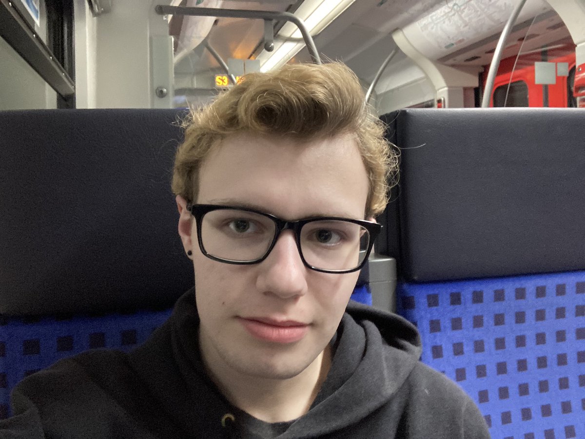 xFrancy002's tweet photo. It's half past midnight and I'm still stuck in a train. But at least I look better than I feel. https://t.co/lSpA6YSvtX
