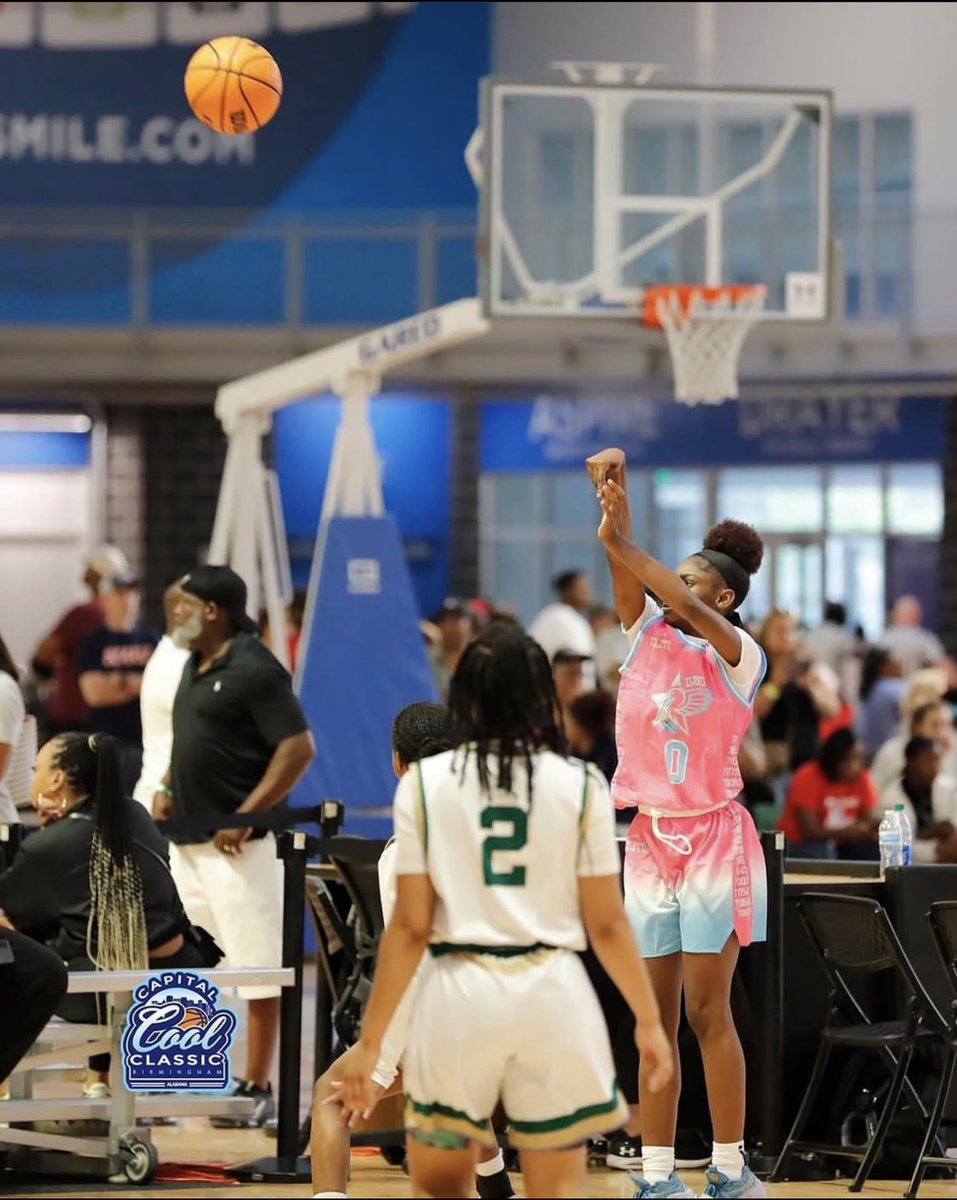 KamieraMcDonal1's tweet photo. Blessed to receive my first offer from Southern Arkansas University Tech @AramieBrooks @LgrBasketball @boot_united2425 https://t.co/xUM2kDeBel