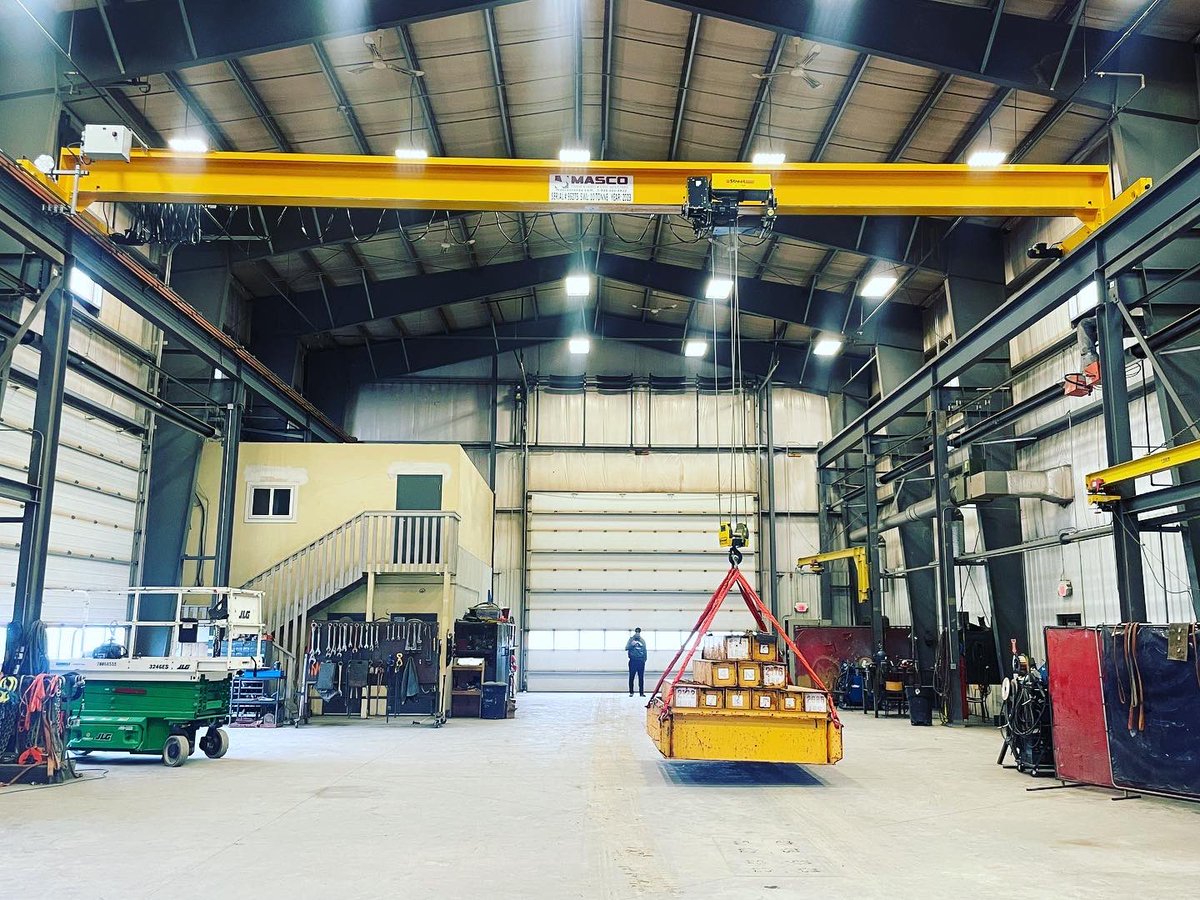 MascoCrane's tweet photo. Another crane installed and Load Tested! This one is a 10 tonne 50’ Span Top Running Single Girder Crane. #bridgecranes #hoist #yegmanufacturing #cranesystem https://t.co/1CScTJwa6J