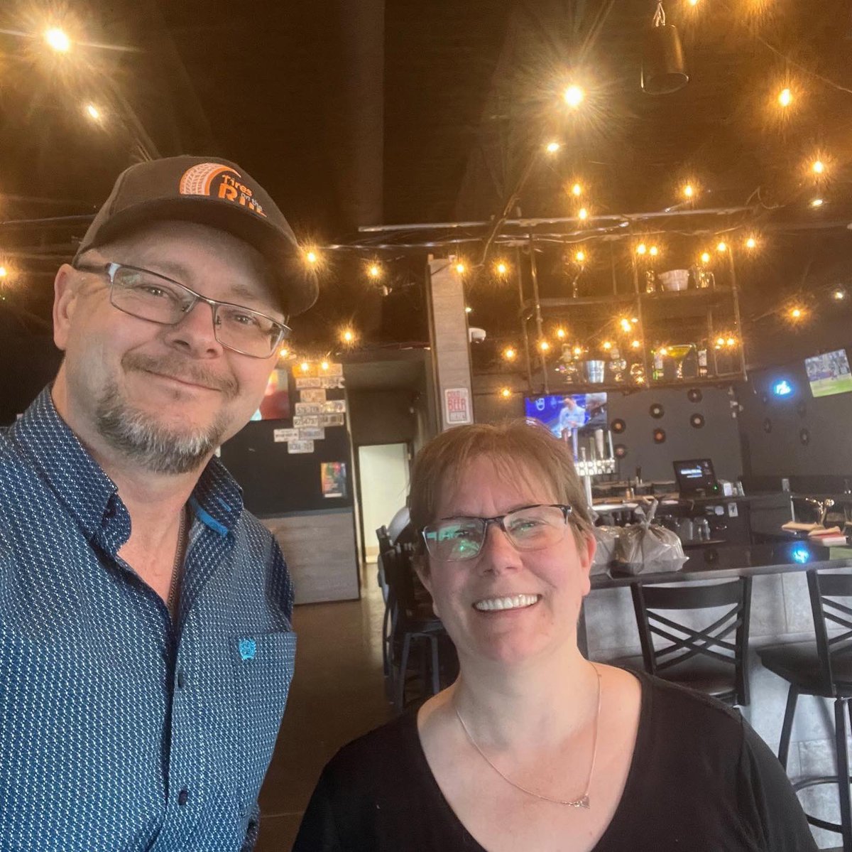 TiresOnTheRun1's tweet photo. Friday Lunch from 1861 Local Bar and Grill!

With pool tables, a patio, karaoke, bingo, open mic nights, and AV for special events, 1861 Local is great place to hangout &amp; everything was delicious!

Their new menu deserves a visit! Check them out in Meadowbrook! #airdrieab https://t.co/2LN1jVYz96