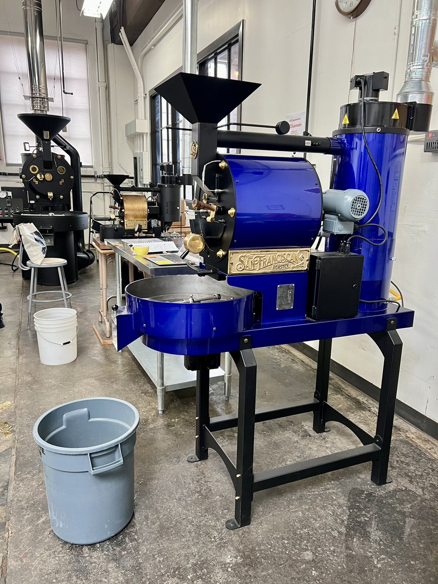 SanFranRoaster's tweet photo. Special thank you to @buckmancoffeefactory for hosting our education events with @markitats1981. We hope to see you tomorrow at booth #253!
#specialtycoffeeexpo2023 #sanfranroaster #SF10 #SF1 #scaexpo2023 #catcloudcoffee #bendroasting #telegraphcoffeeandtap #slayerespresso https://t.co/CdXS4YTDxL