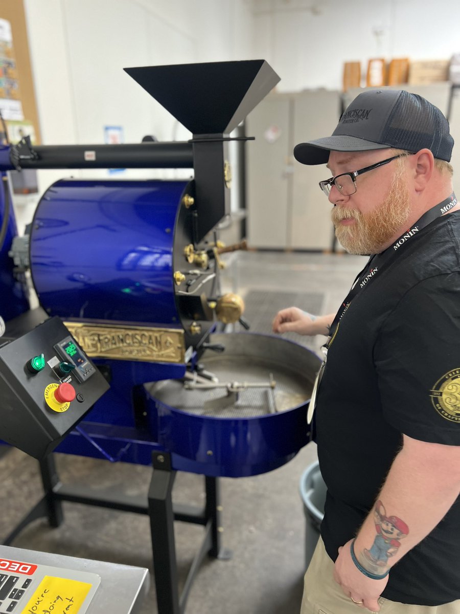 SanFranRoaster's tweet photo. Special thank you to @buckmancoffeefactory for hosting our education events with @markitats1981. We hope to see you tomorrow at booth #253!
#specialtycoffeeexpo2023 #sanfranroaster #SF10 #SF1 #scaexpo2023 #catcloudcoffee #bendroasting #telegraphcoffeeandtap #slayerespresso https://t.co/CdXS4YTDxL