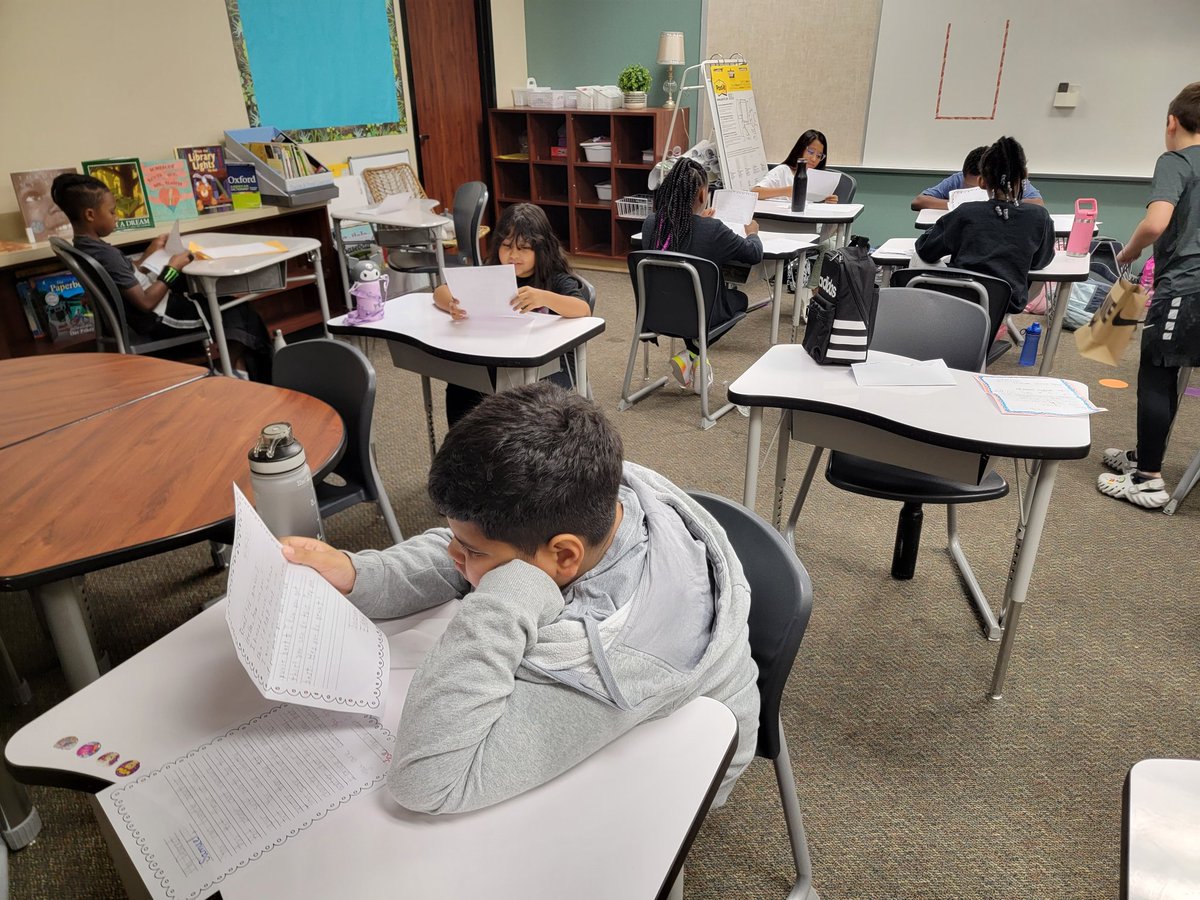 My students were so happy to read the letters from 1st Grade, wishing them good luck on the STAAR! ⭐️ 
Thank you <a href="/MsRoss_LSE/">Ms_Ross</a> for taking the time to do this! ❤️🤗 <a href="/HumbleISD_LSE/">Lakeshore Elementary</a>