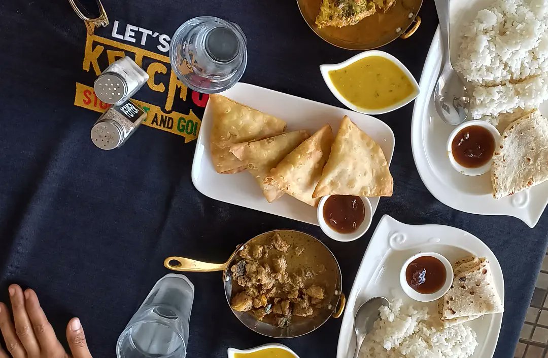 keluburotu's tweet photo. #TGIF
When life gives you all you want ๐คฉ
Train yah mind to always stay calm in every situation ๐
#Foodies #peaceofmind #mindingmyownbusiness
#processess https://t.co/KbNNbbtwiS