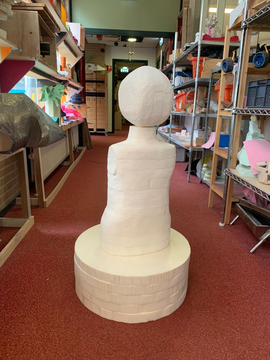 WALHALLAb_NL's tweet photo. @vpronms @lotjeijzermans Superleuk gesprek! Bij ons werken erg jonge jongeren ook al enthousiast en ambitieus aan animation, animatronics en creations.

Materiaal: hout, textiel,  siliconen, styropor, gips etc. https://t.co/KnI6TYira0